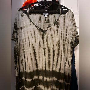 1X Shoulder Cut Out Women’s Top